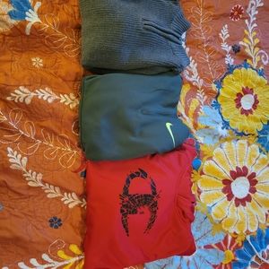 Set of 3 Long-Sleeved Shirts Size Youth XL